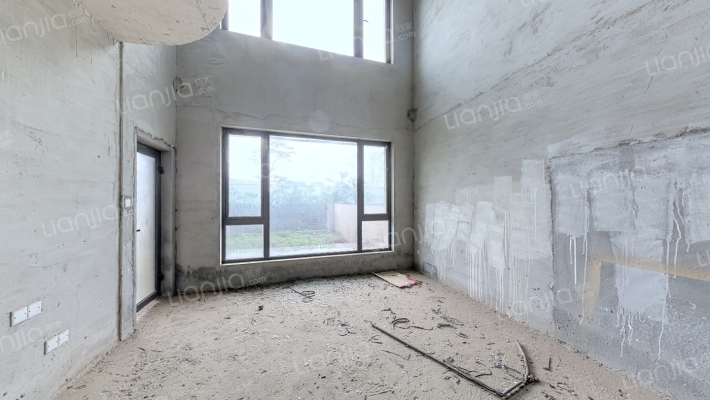 侨信云起二手房实景图