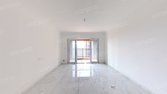 凤凰城天宸二手房实景图