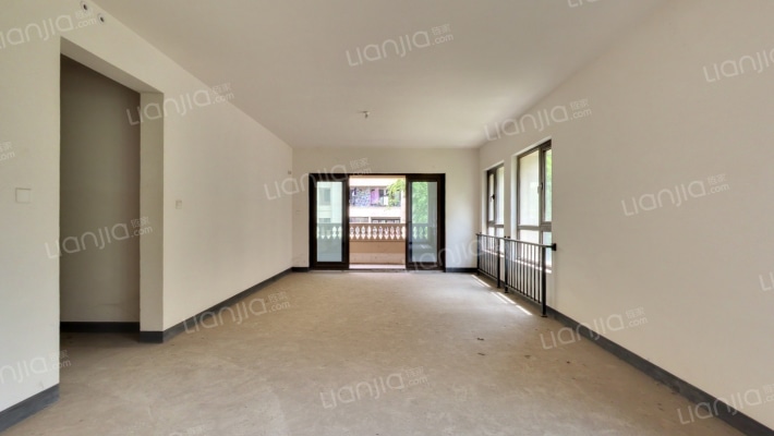 融创滨江壹号二期二手房实景图