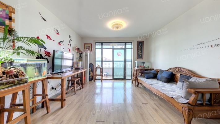 加州枫景二手房实景图