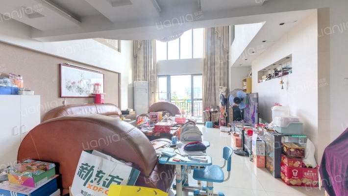 景湖蓝郡二期二手房实景图