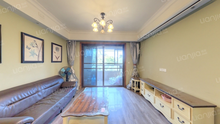 橡树公园二手房实景图