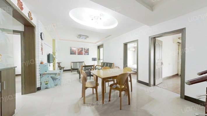 华云公寓二手房实景图