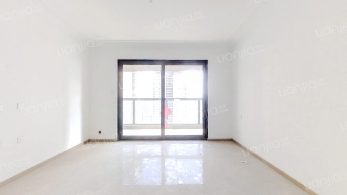 中建滨水苑二手房实景图