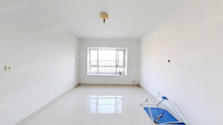 中康龙盘山家园二手房实景图