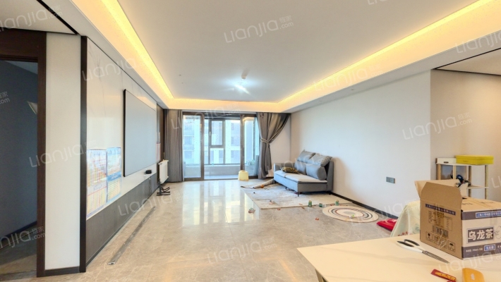 万科荣成兰乔圣菲东区二手房实景图