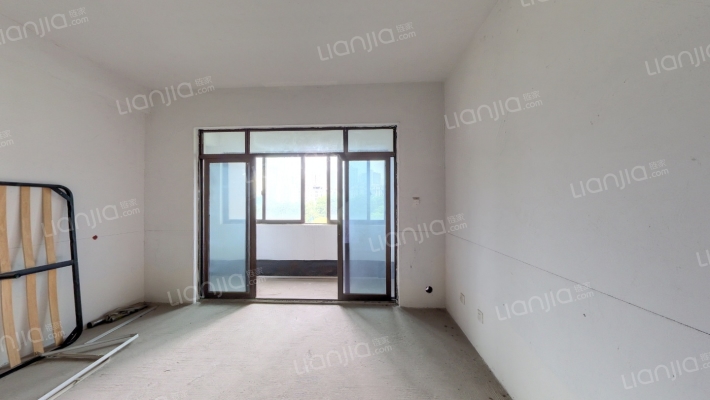 雍林雅苑二手房实景图