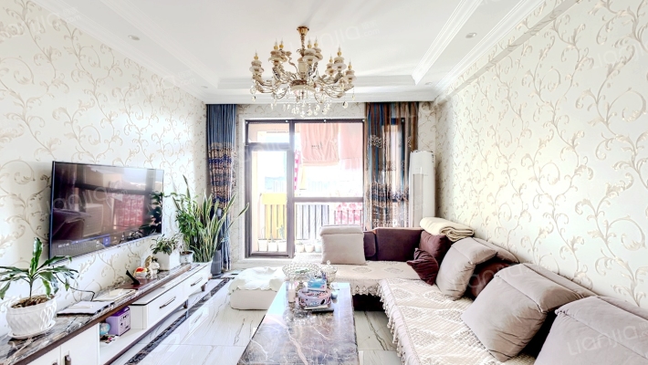 蓝湾国际二手房实景图