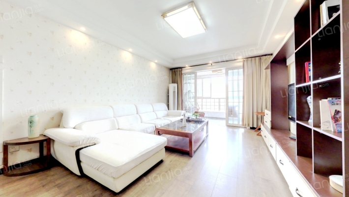 宝龙水岸金城二手房实景图