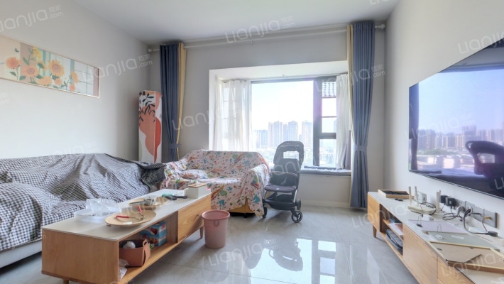 罗兰小镇二手房实景图