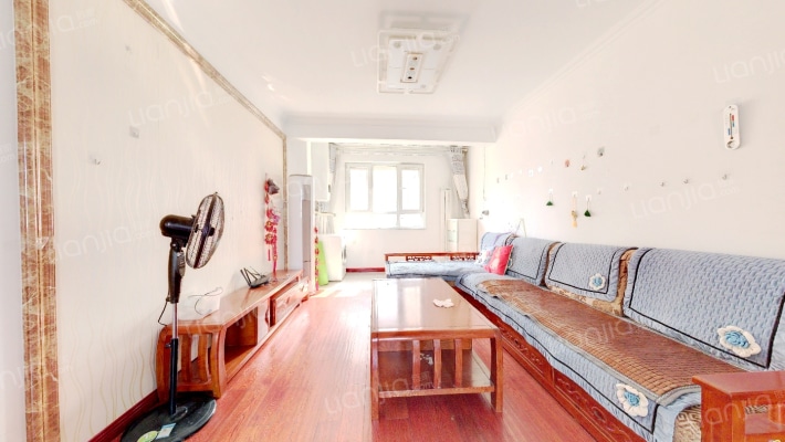 花园小镇二手房实景图