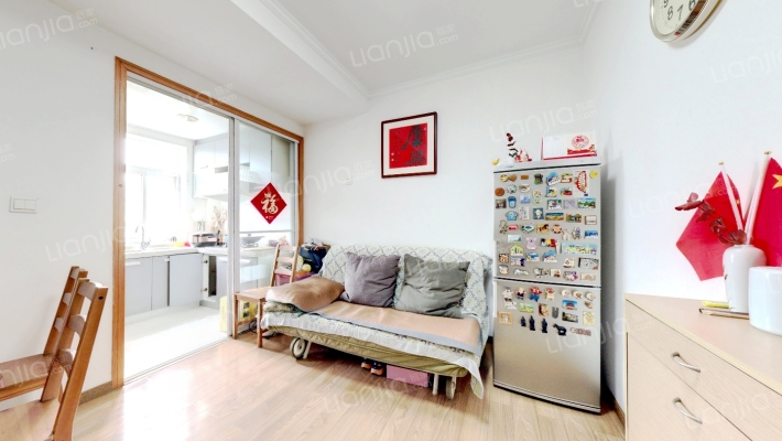 新模范马路二手房实景图