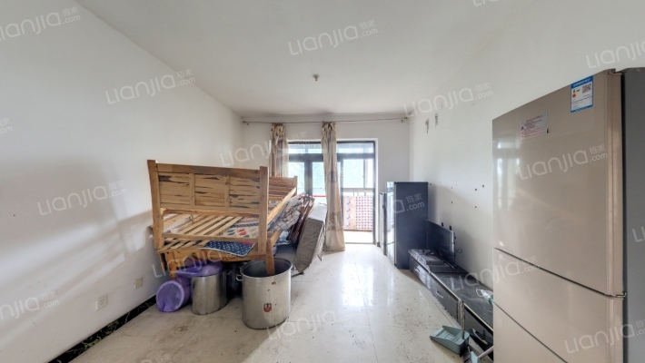 锦泰河畔二手房实景图