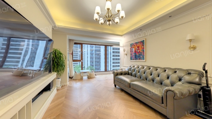 翡翠天际二手房实景图