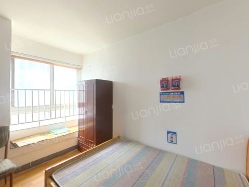 合租·绿地21新城 3居室 南卧