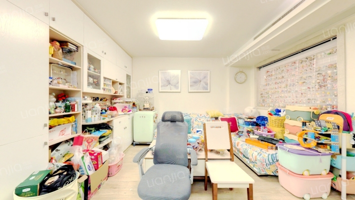 省建设厅建工建材宿舍二手房实景图