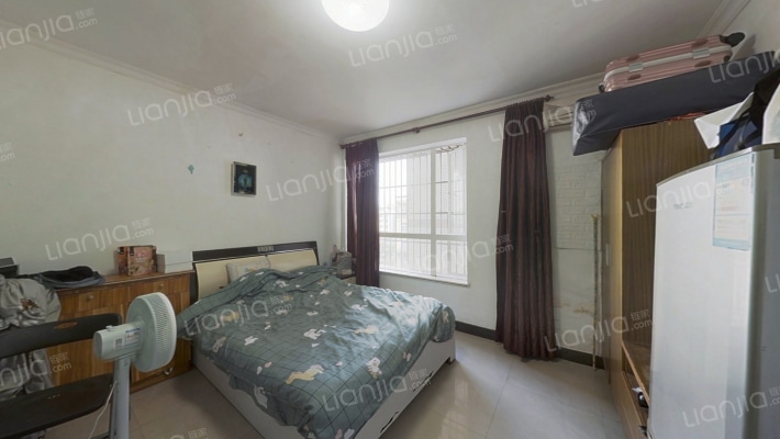 八一花园二手房实景图