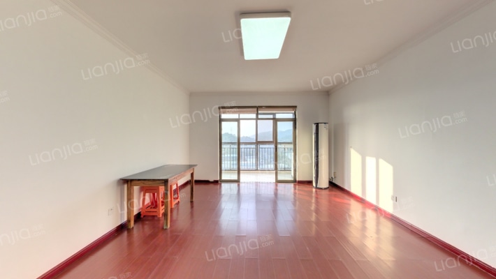 阳光晶城二手房实景图