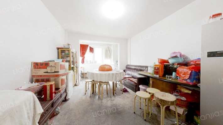 黄梅新村东区二手房实景图