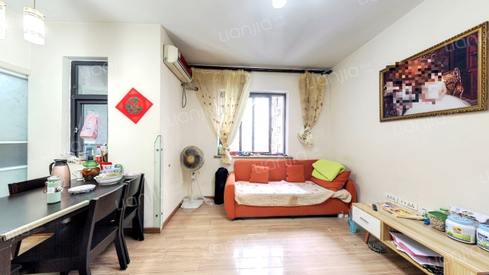 沛鑫四季香山小区二手房实景图