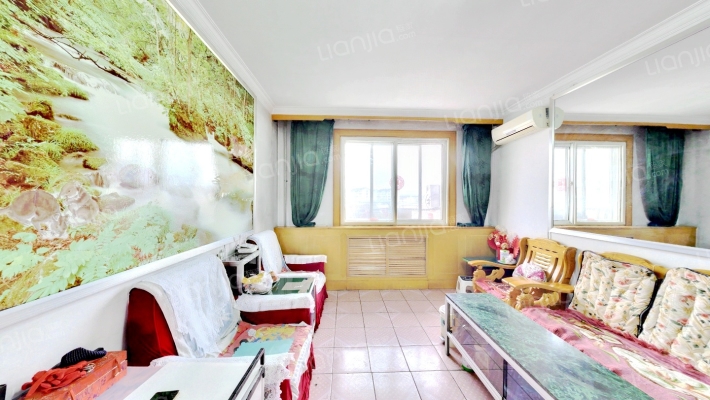 火车售票楼二手房实景图