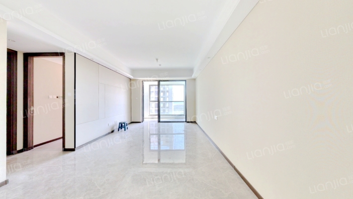 融创中心融誉二手房实景图