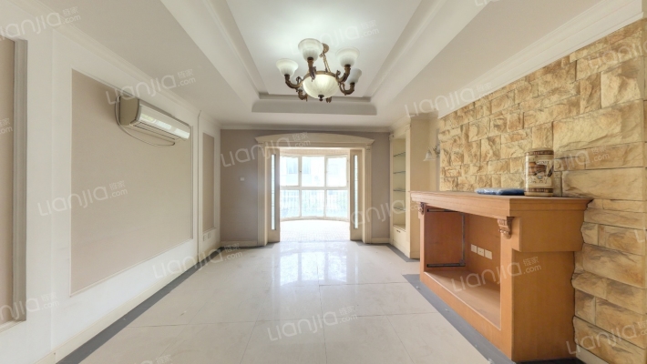 21世纪社区湖畔别墅二手房实景图