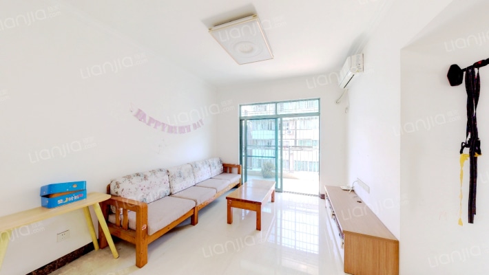 英豪花园二手房实景图