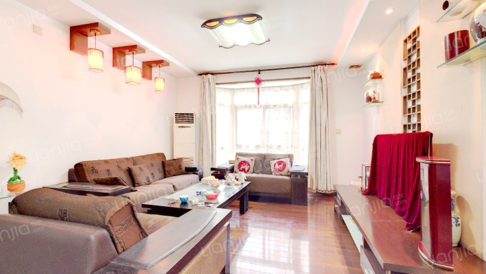 龙凤花园腾龙里二手房实景图