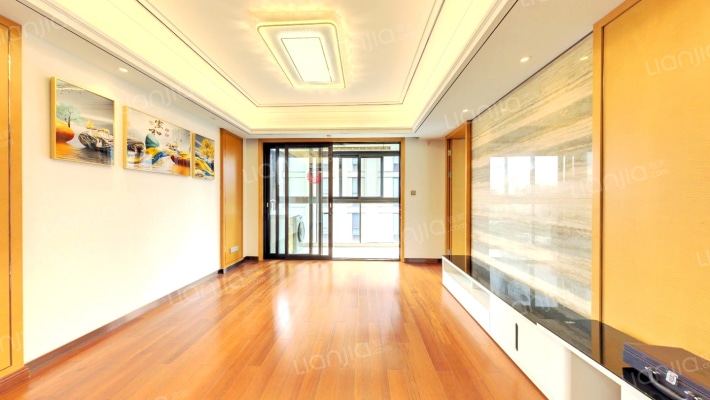 铂悦滨江二手房实景图