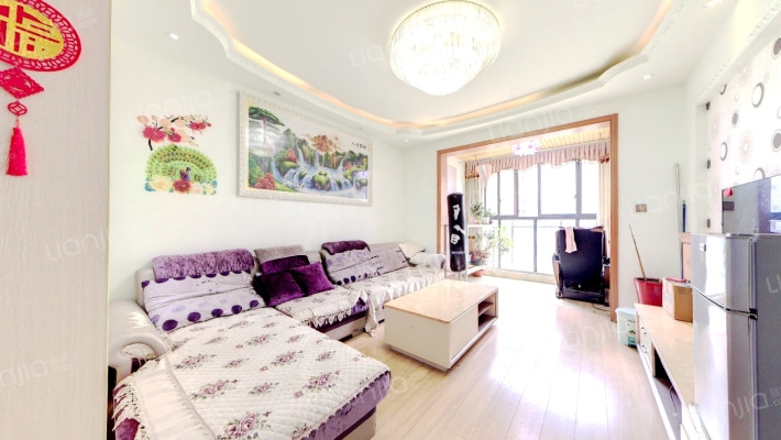 置信逸都B区二手房实景图