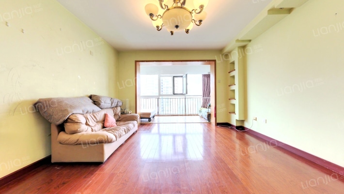 新天第二手房实景图