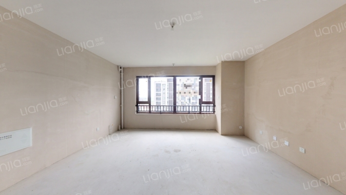 中铁逸都E区二手房实景图