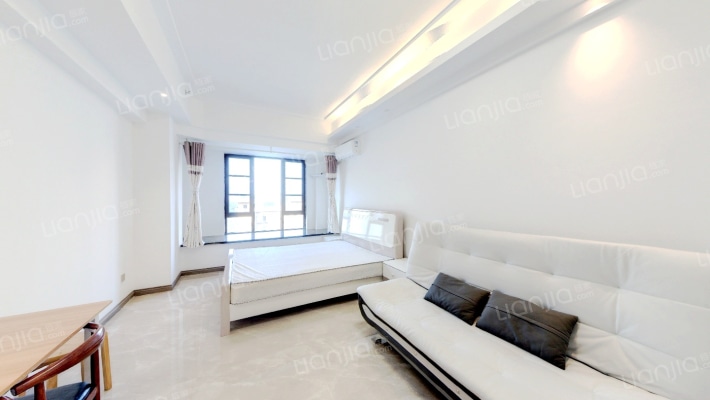 美邻广场二手房实景图