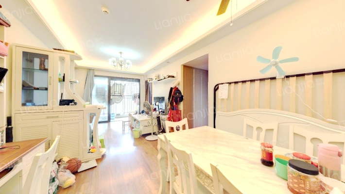 万科麓城三期二手房实景图