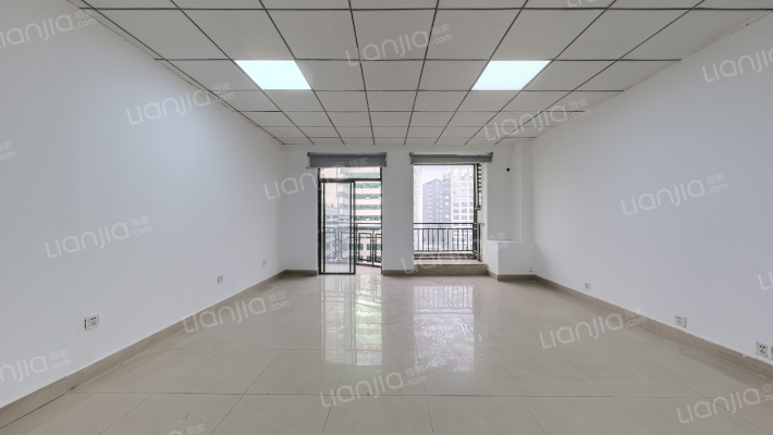 国际商务大厦二手房实景图