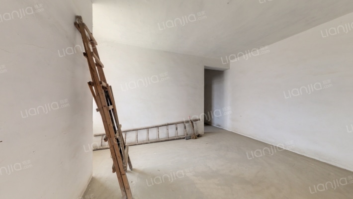 鑫江花园东区二手房实景图