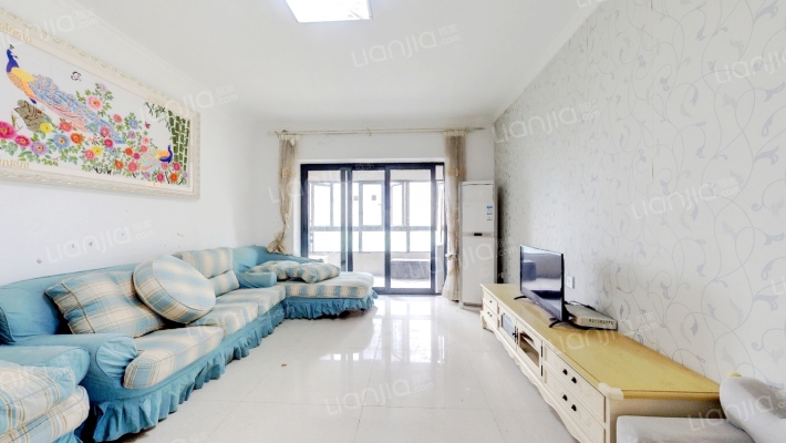 泰然南湖玫瑰湾三期二手房实景图