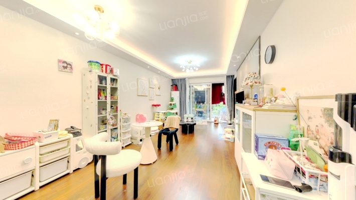 万科理想城四期未来城二手房实景图