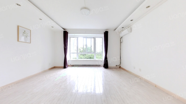 东方新城一期二手房实景图