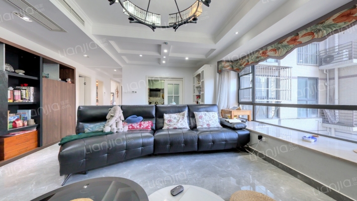 千禧河畔C区二手房实景图