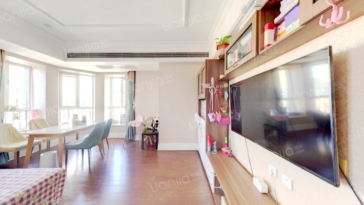 贝肯山斯茹园二手房实景图