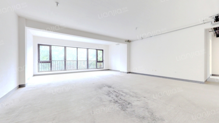 卡地亚花园城蔚蓝轩A区二手房实景图