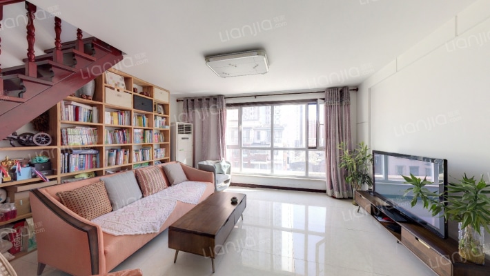 伴山人家二手房实景图