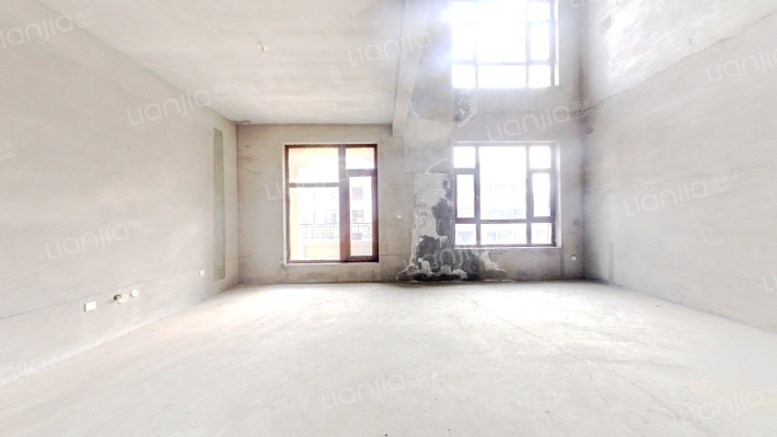 源山墅二手房实景图