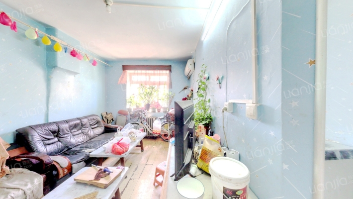 东大楼小区二手房实景图