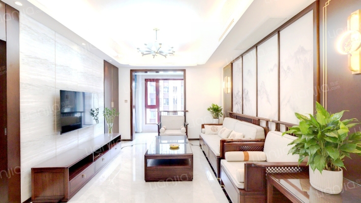 荣盛城荣尚苑二区二手房实景图