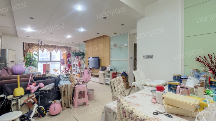 翡翠海湾二手房实景图