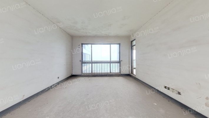 协信阿卡迪亚二手房实景图