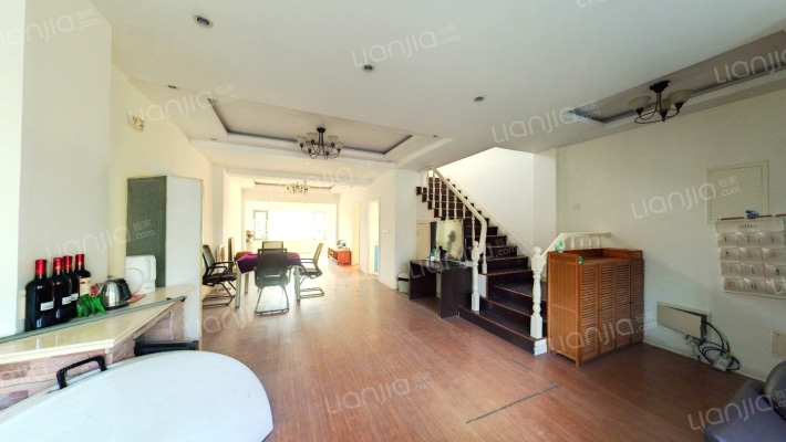 太阳岛高尔夫别墅二手房实景图